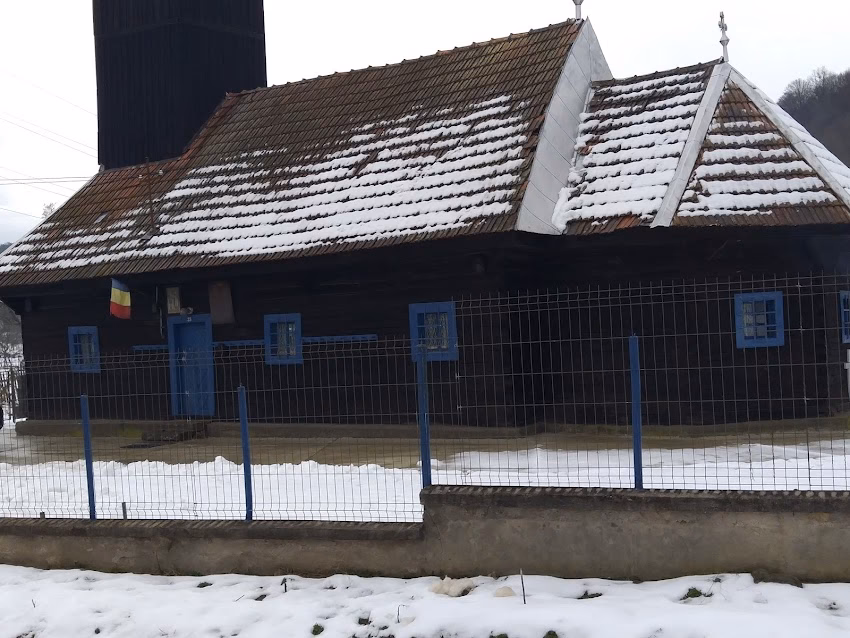 Biserica de lemn din Cristești