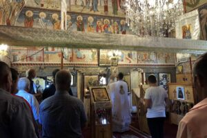 Biserica de lemn Lăzești