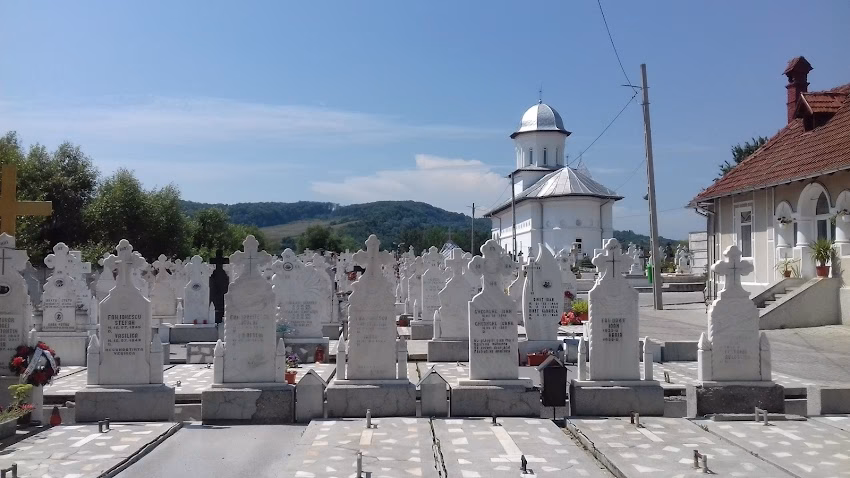 Biserica Sfinții Voievozi