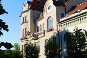 Camera de Comerț și Industrie BihorVila OkányiSchwartz