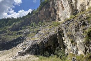 Carieră marmură parcarea mare cabana Negoiu