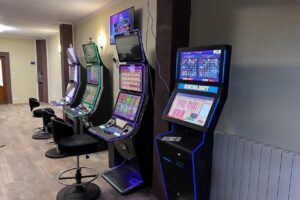 Colaborare și Asociere Jocuri de Noroc Pariuri Sportive Păcănele