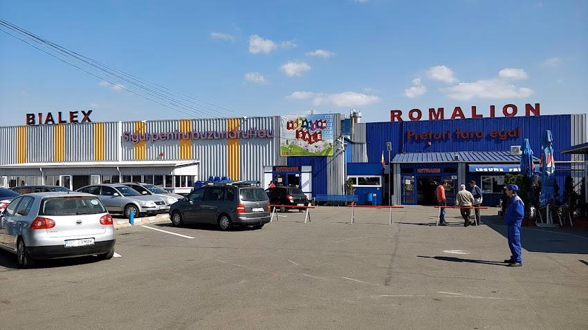 Complex Comercial Romalion Bacau