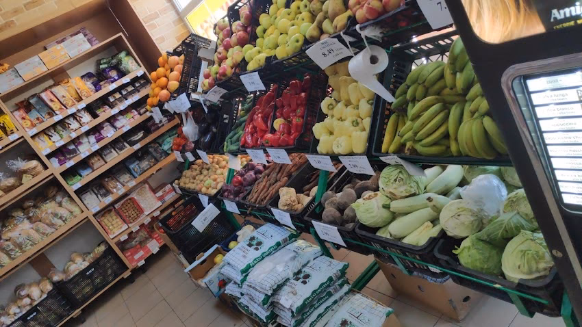 Complex Comercial Vaduri