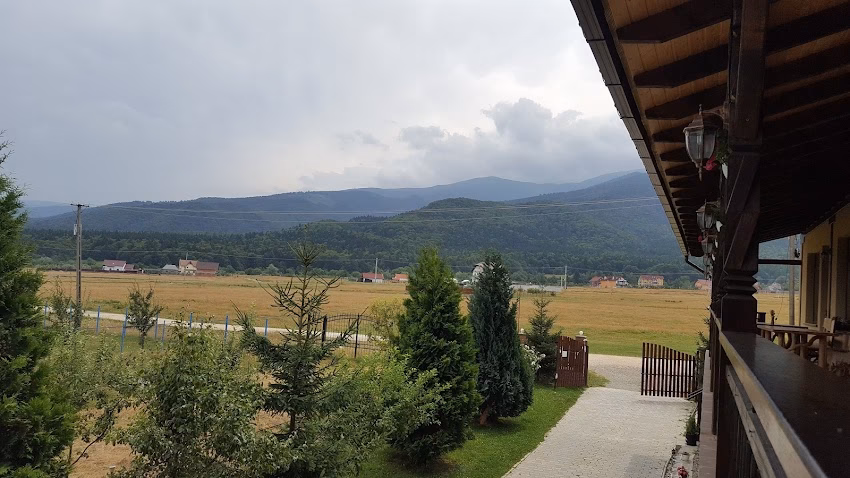 Complex Roua Munților