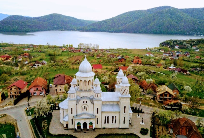 Comună Călineştioaş