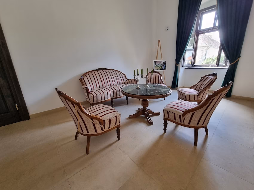 Conacul Zichy din Voivodeni