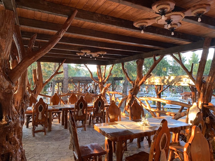 Elio Garden Restaurant