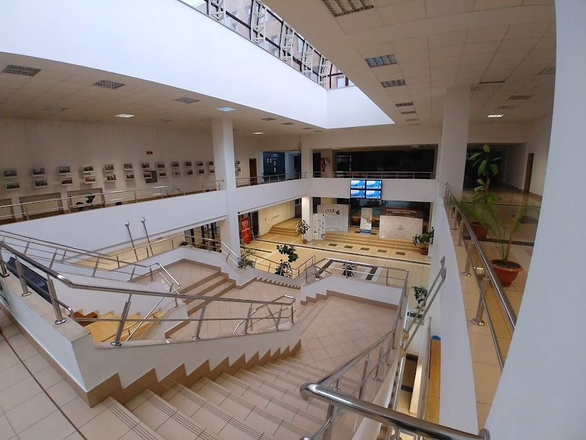 Facultatea de Ştiinţe Economice şi Gestiunea Afacerilor