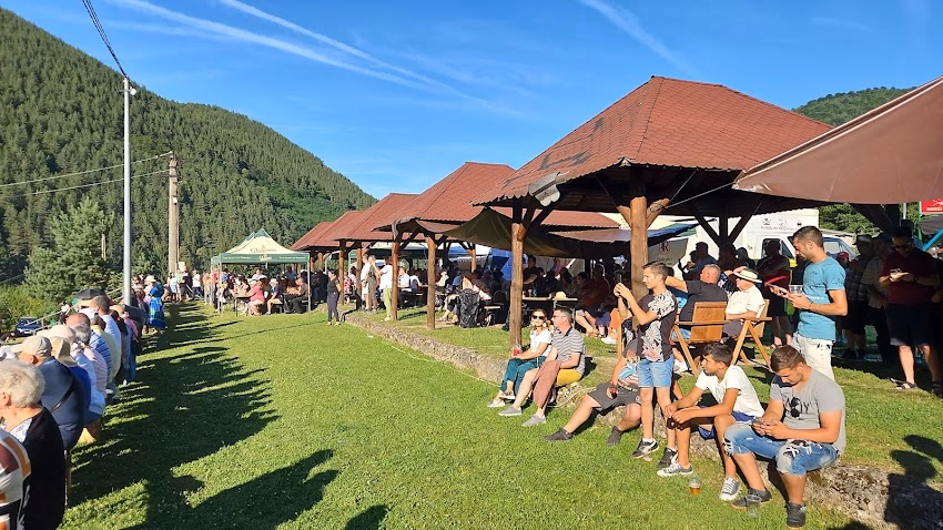 Festivalul bujorului de munte