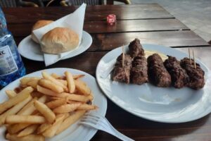 Floarea Salcamului Popas Hanu Conachi