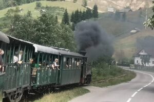 Gara Mocănița Huțulca Moldovița