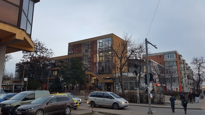 Garibaldi Business Center