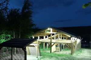 Gradina de corzi si aventura Eselnita Aventura pe clisura