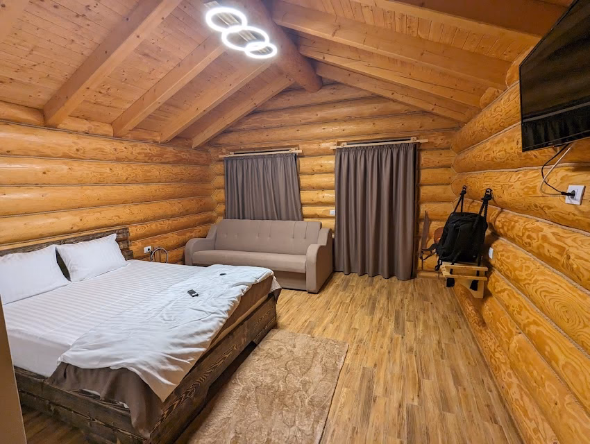 Hanul si Pastravaria Tibau