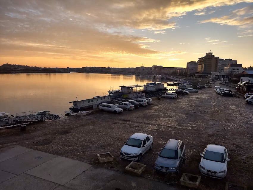 Iberom Business Center