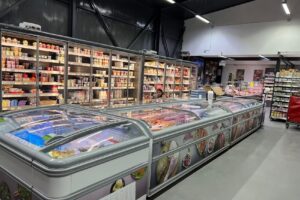 La Doi Pasi by MARGAZin