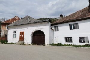 Made in Rosia Montana Handmade Merino Wool Knitwear Shop