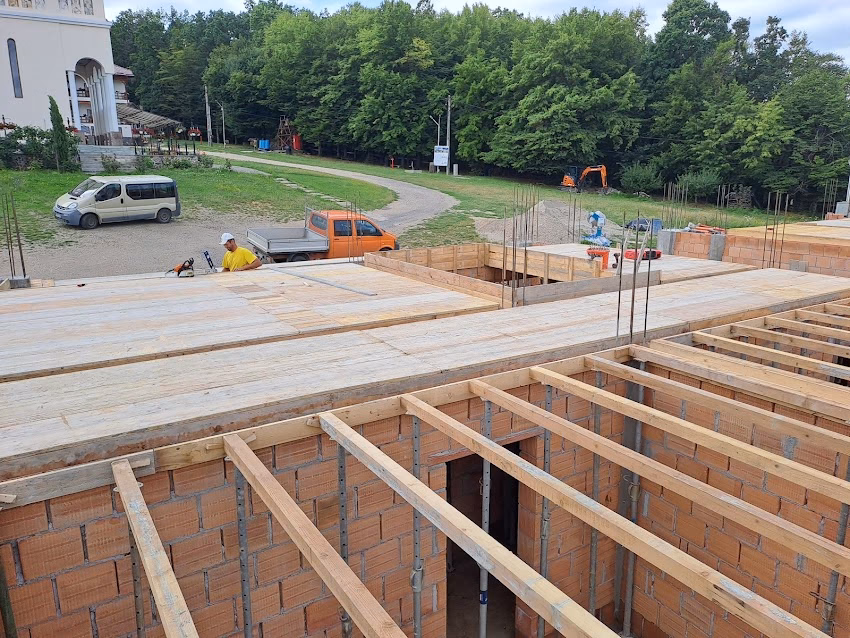 Mănăstire Măriuș