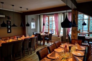 Pensiune Restaurant La Cassa