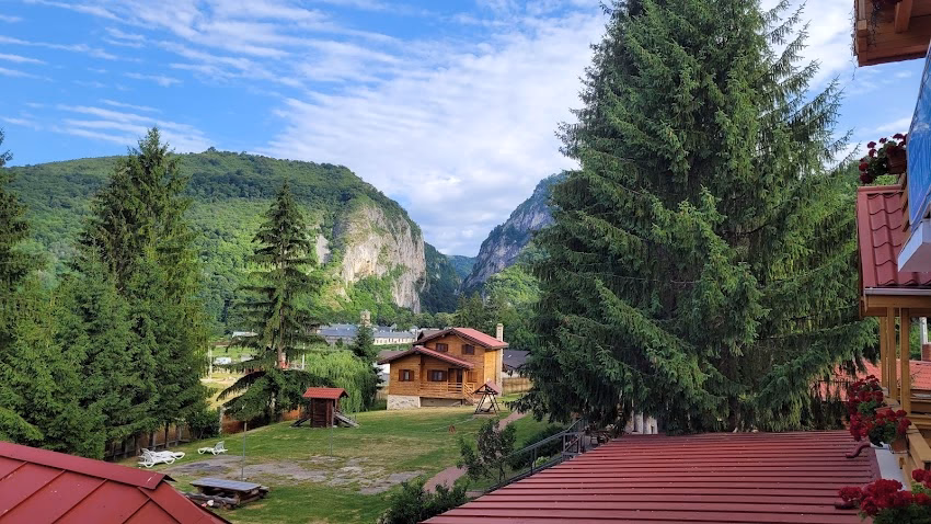 Pensiunea Cheile Olteţului