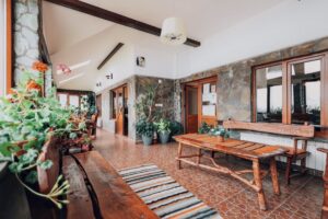 Pensiunea Fântâniţa Haiducului