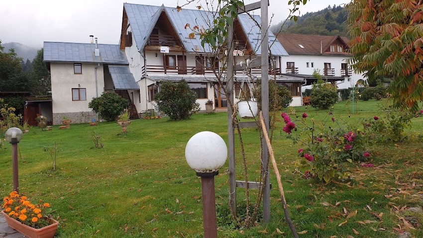 Pensiunea Ioana Sambata