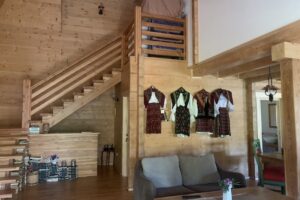 Pensiunea izaviseu de jos