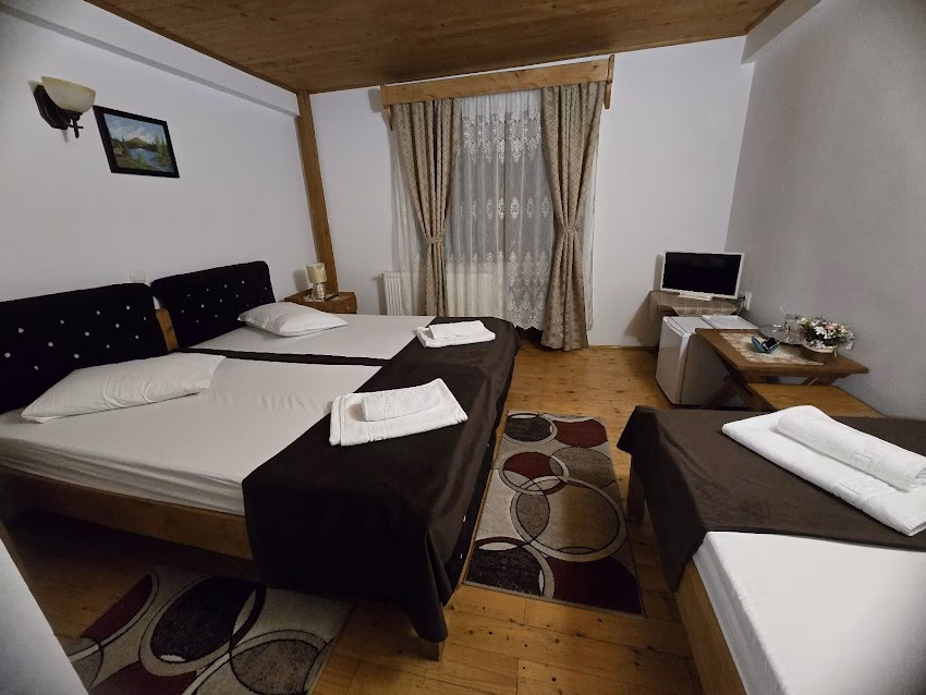 Pensiunea Sub Piatră