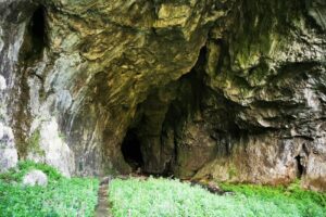 Peștera Unguru Mare