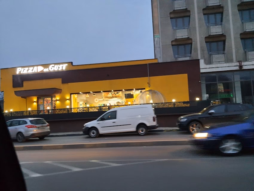 Pizza cu Gust Tecuci