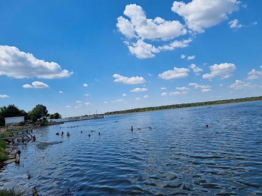 Plaja Lacu Sarat Unita Turism