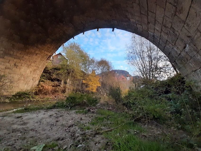 Podul de piatră Podu Dâmboviței