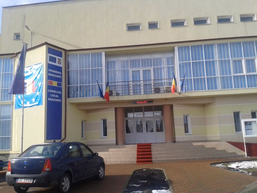 Primăria Berzunți