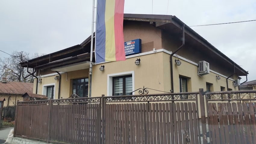 Primăria Dobra