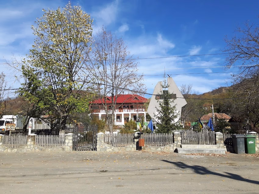 Primăria Mânzălești