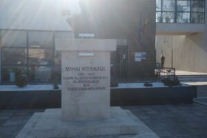 Primăria Mihai Viteazu