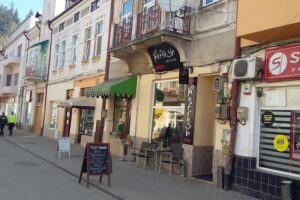 Refresh eat drink Vatra Dornei