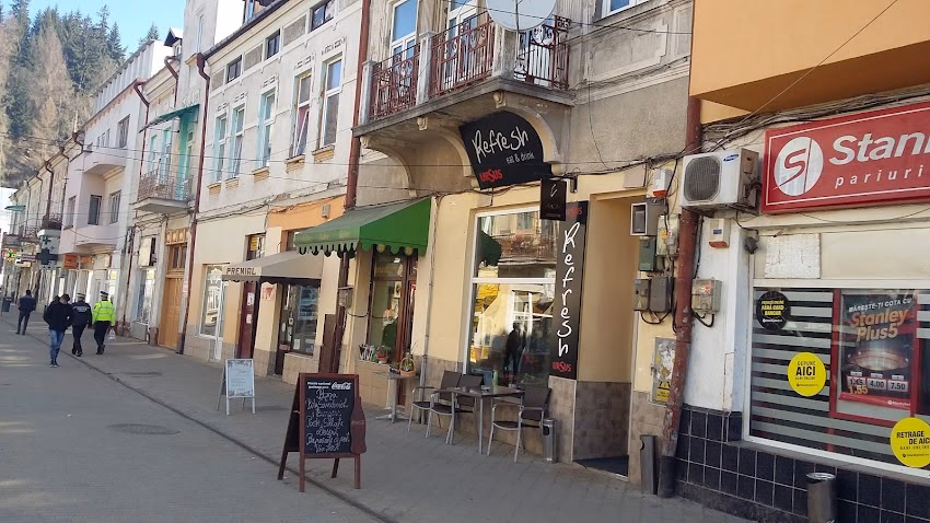 Refresh eat drink Vatra Dornei
