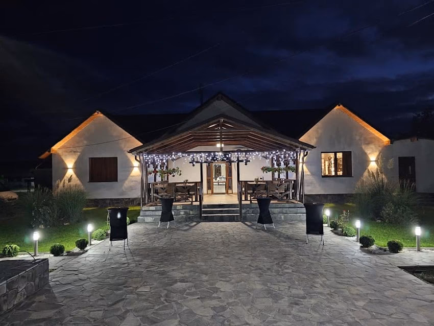 Restaurant Dari Katering Lipău