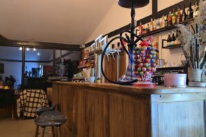 Restaurant Pub Selfie