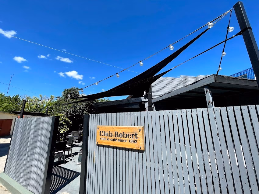 Robert Local Social Restaurant Accommodation