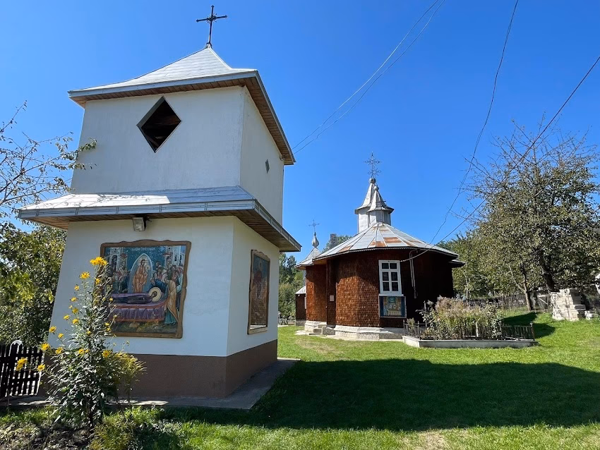 Schitul Mănăstioara Preutești