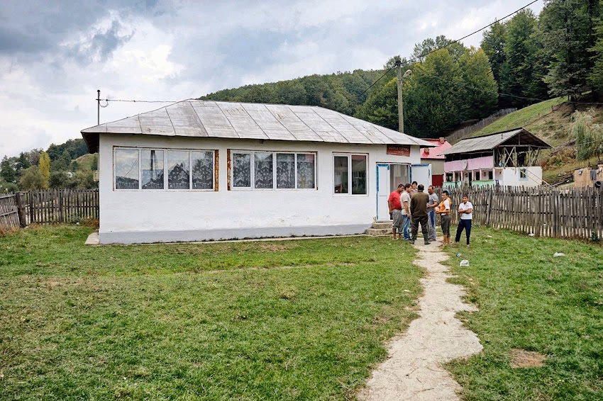 Școala TufanuPăuleasca comuna Mălureni