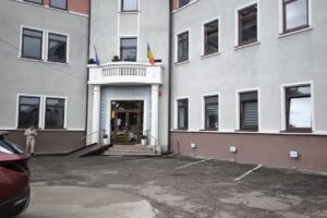 Solutii Financiare Credite Leasing Asigurari si Garantii