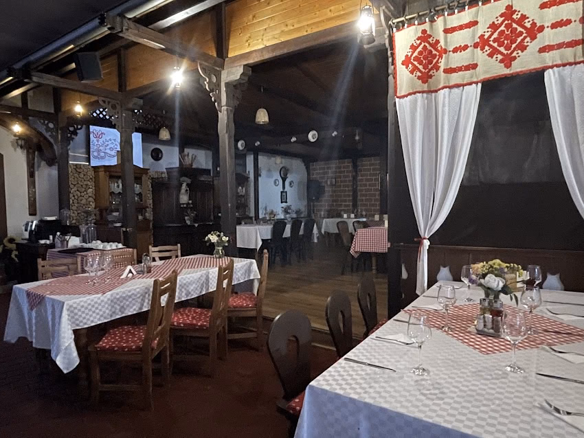 Tb Tamas Bistro