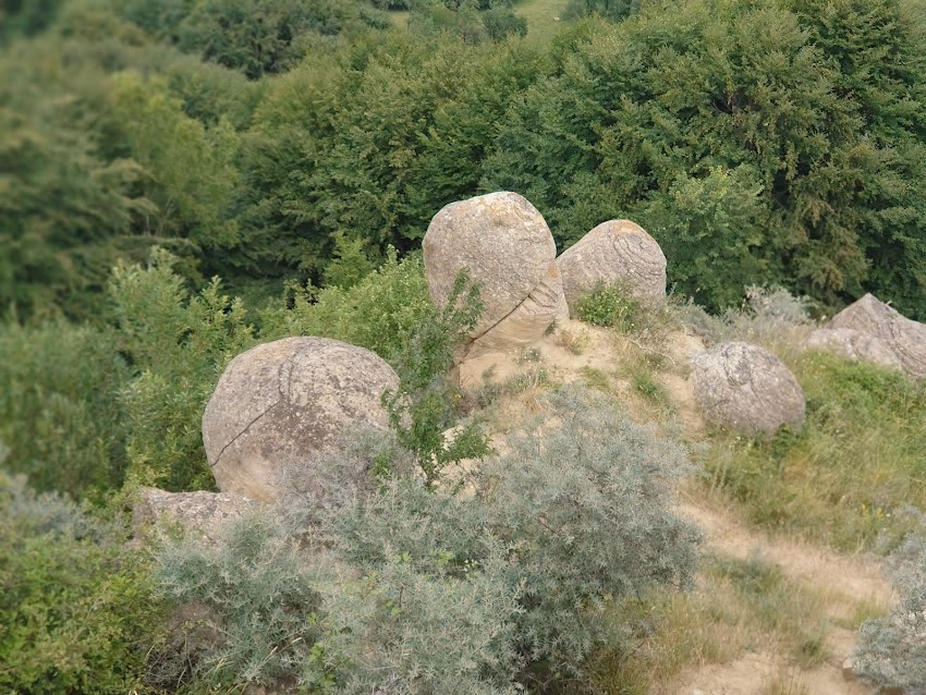 Trovantii din Chiojdu