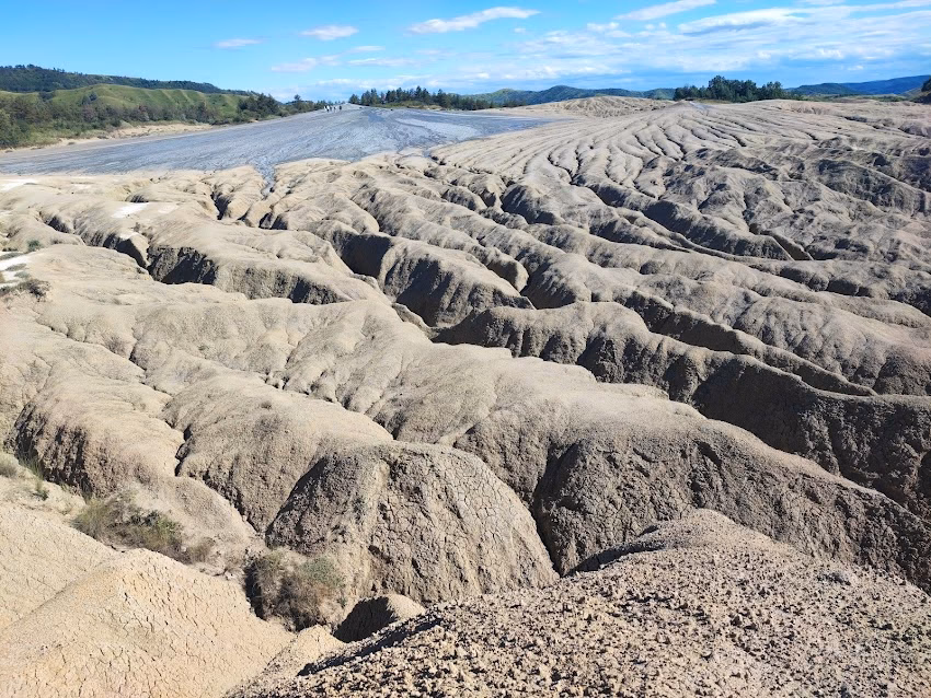 Vulcanii Noroioși Pâclele Mari